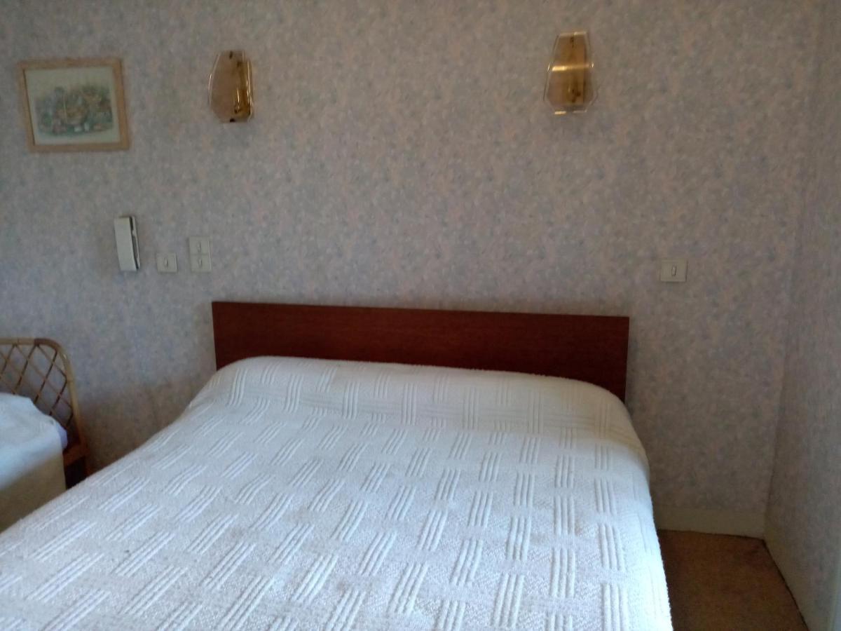 Chambres D'Hotes Des Voyageurs Magnac-Bourg Екстер'єр фото