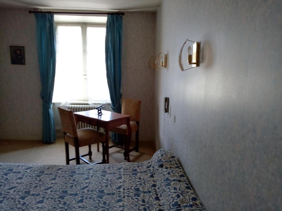 Chambres D'Hotes Des Voyageurs Magnac-Bourg Екстер'єр фото